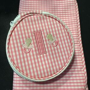 TRVL Design Round Pouch